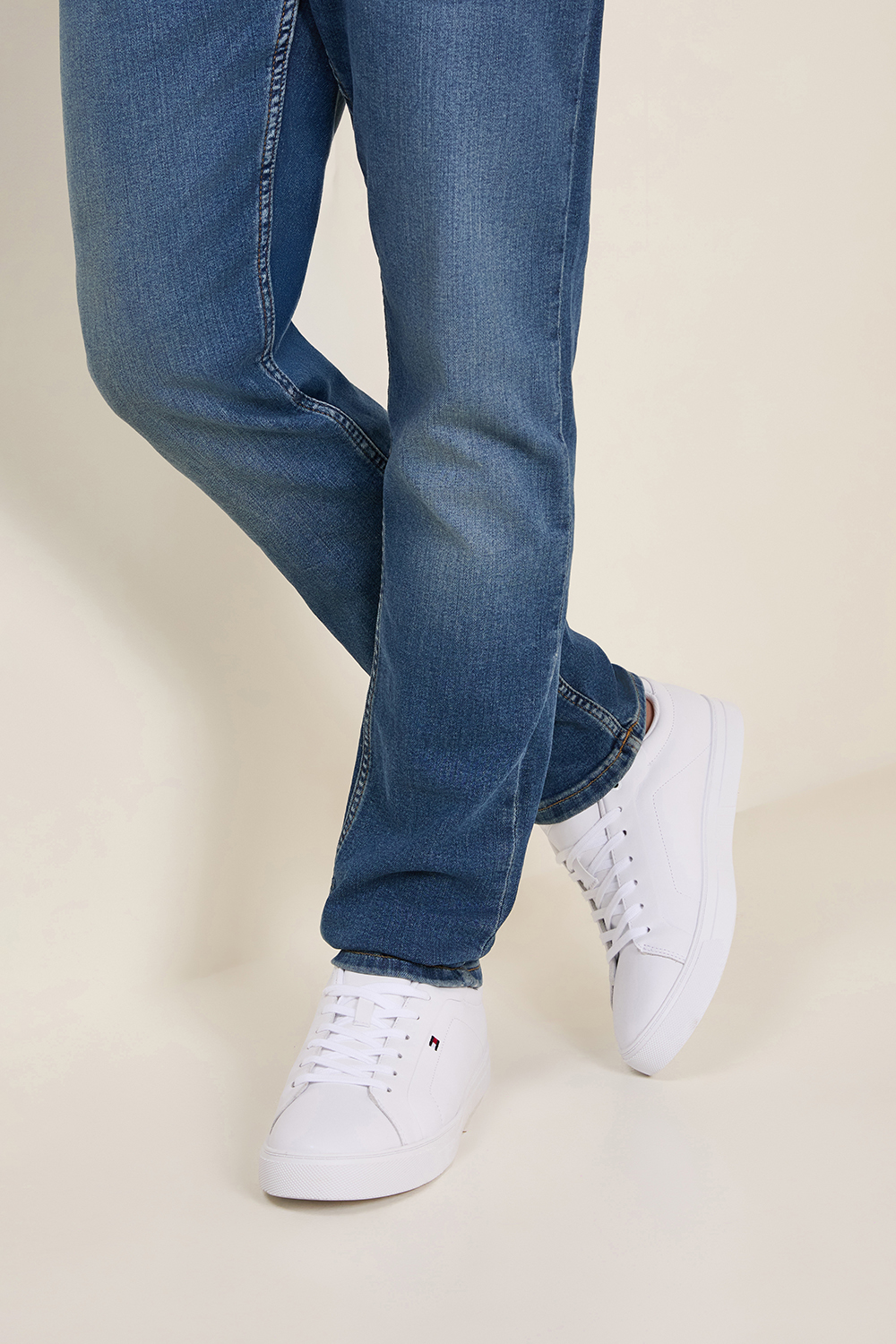 נעלי סניקרס